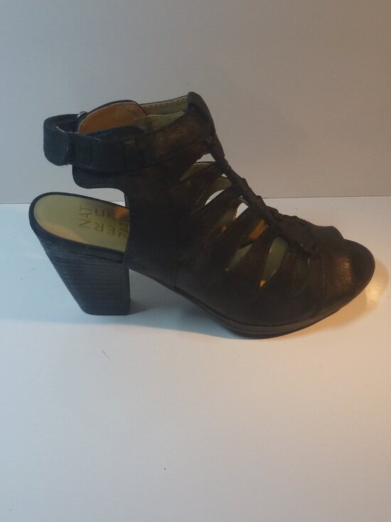 Womens Naturalizer Talan Heeled Sandals - Picture 3 of 8